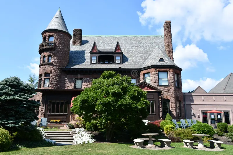Belhurst Castle and Winery — photo 1