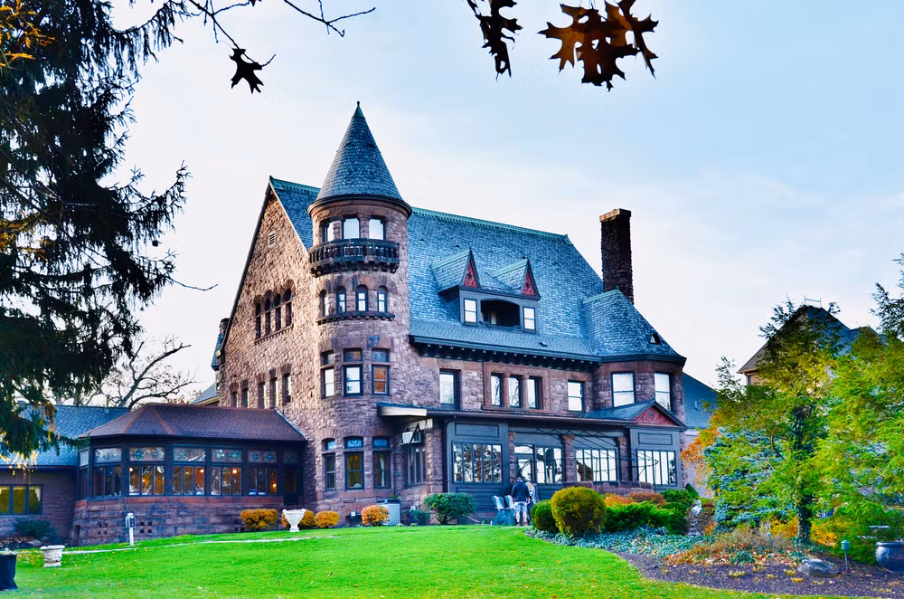 Belhurst Castle and Winery — photo 4