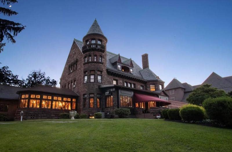 Belhurst Castle and Winery