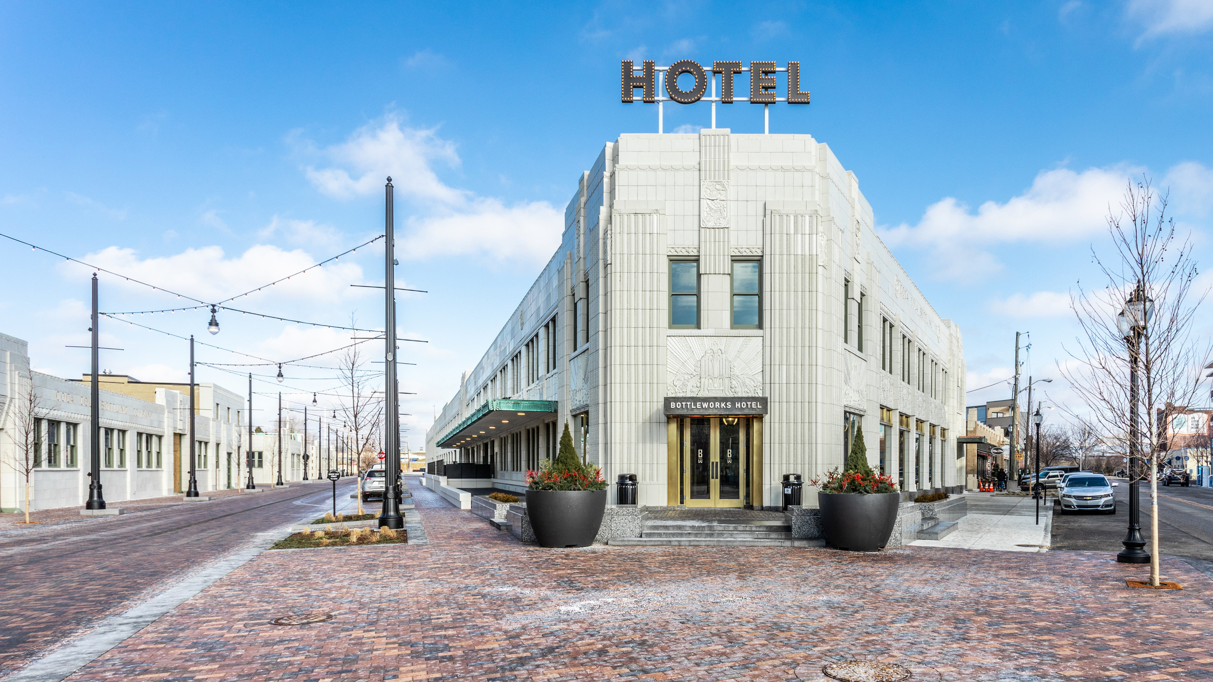Bottleworks Hotel Indianapolis — photo 4