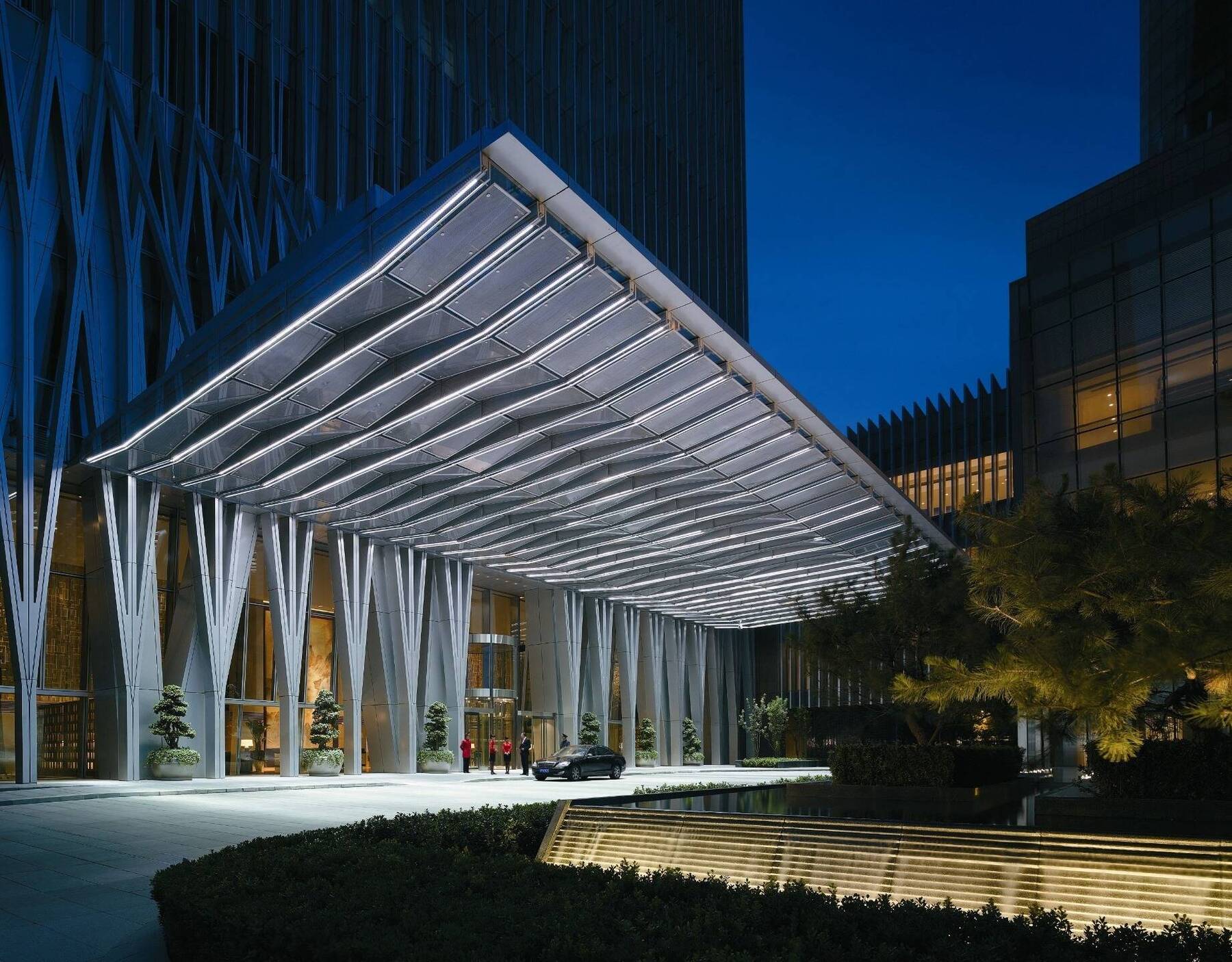 China World Summit Wing