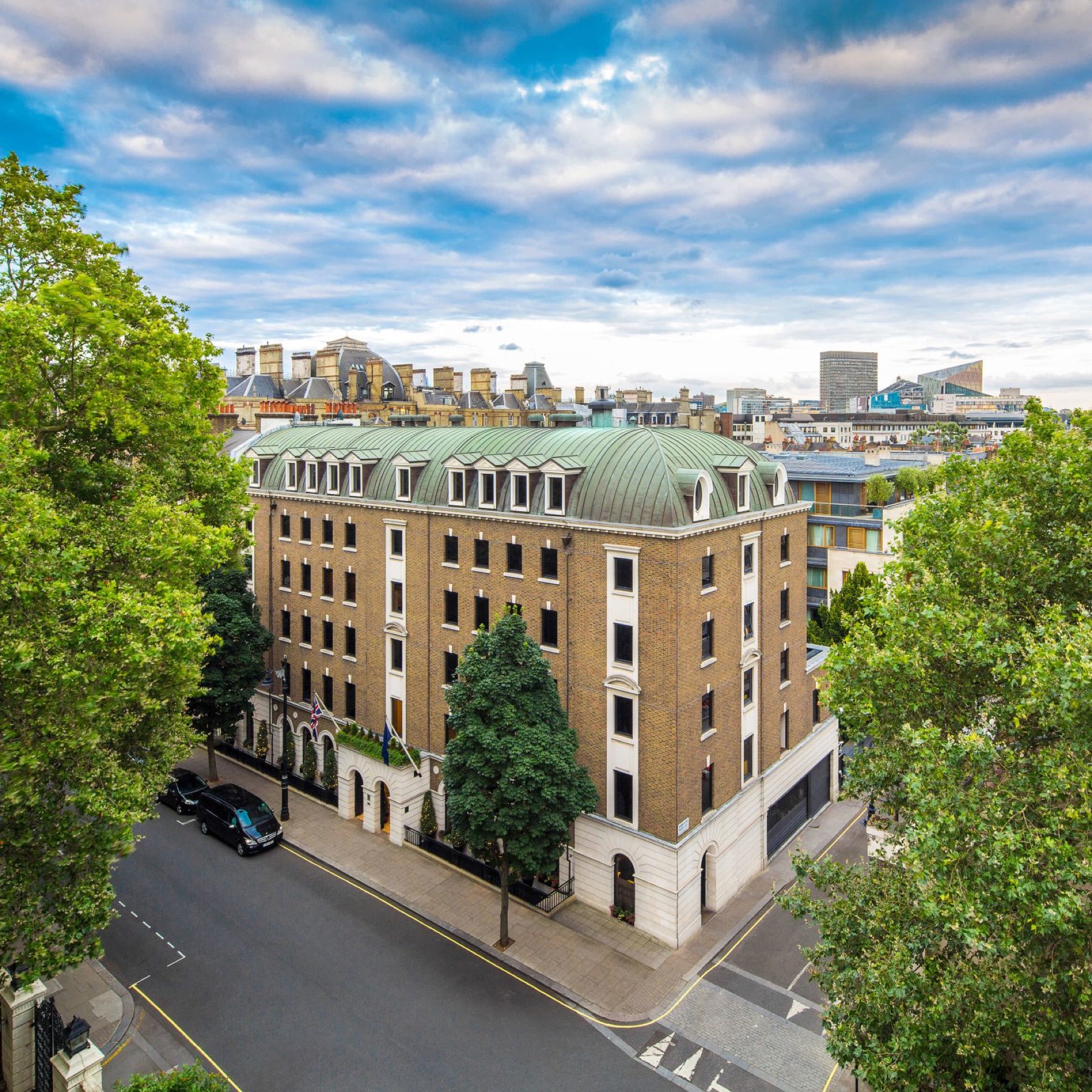 como-the-halkin-london — gallery-2