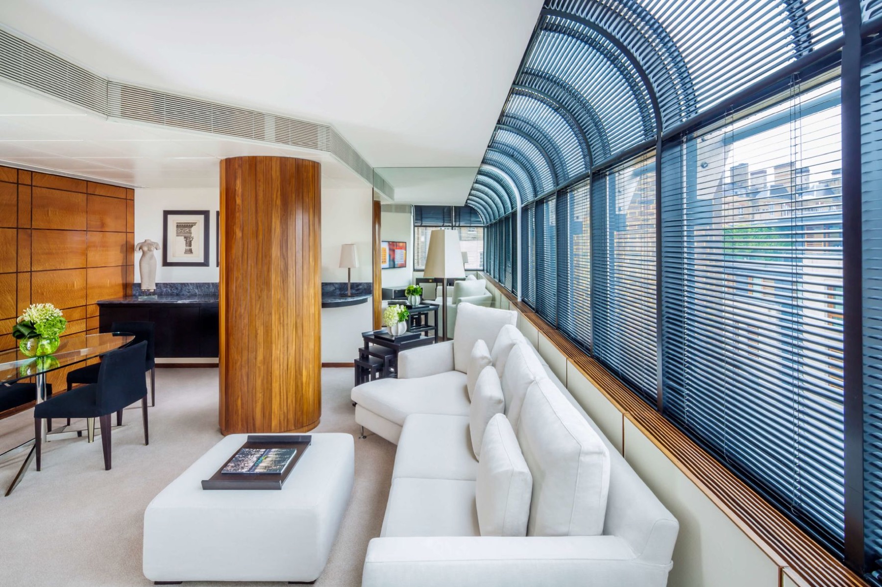 como-the-halkin-london — gallery-3