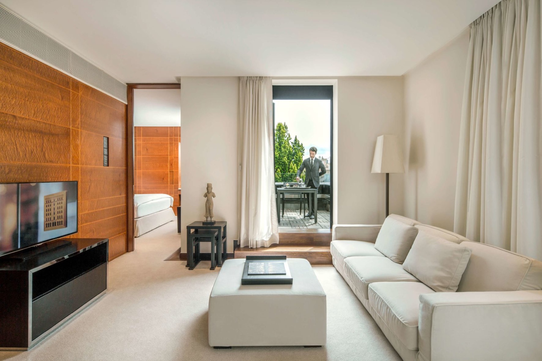 como-the-halkin-london — gallery-4