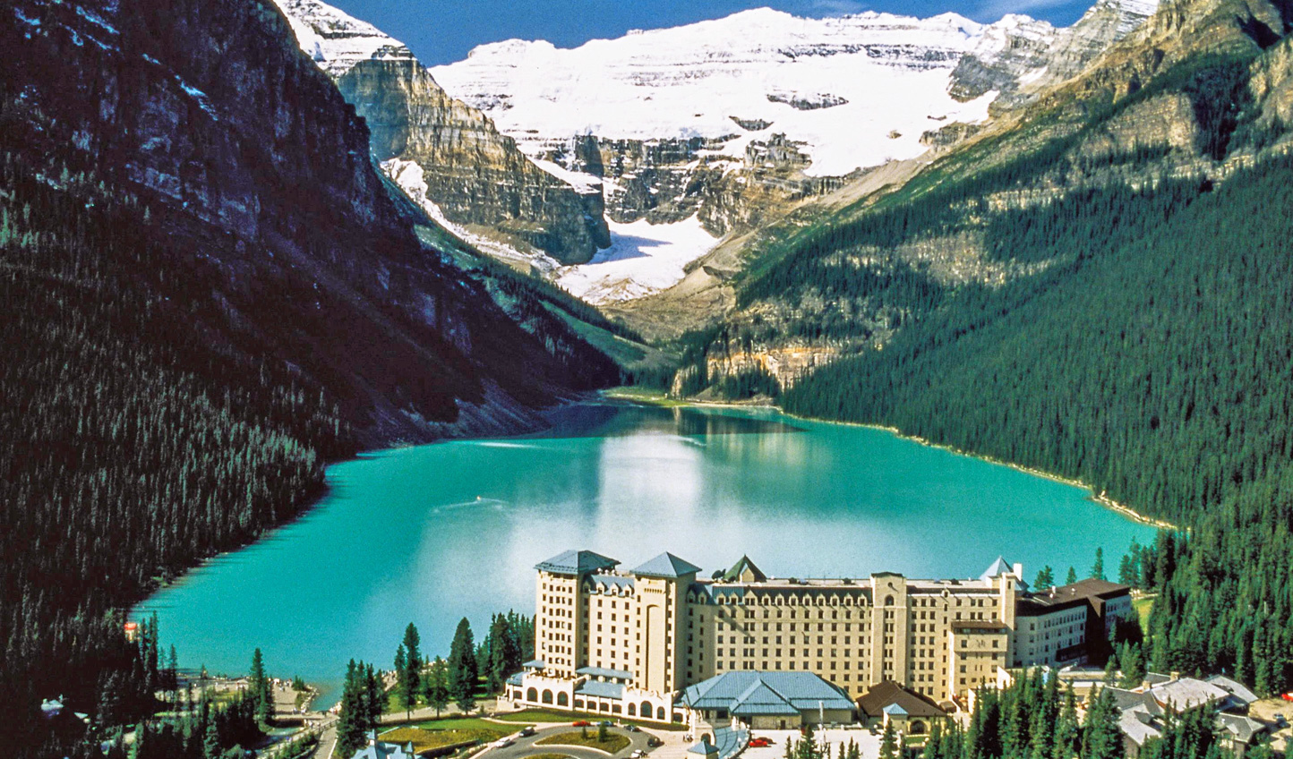 Fairmont Chateau Lake Louise — photo 1