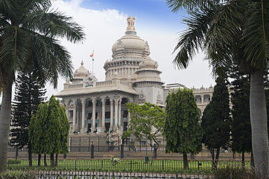 Four Seasons Hotel Bengaluru at Embassy ONE