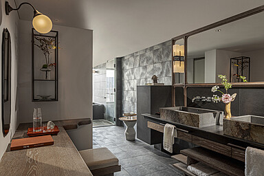 four-seasons-osaka — gallery-1