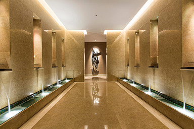 Four Seasons Hotel Riyadh at Kingdom Centre
