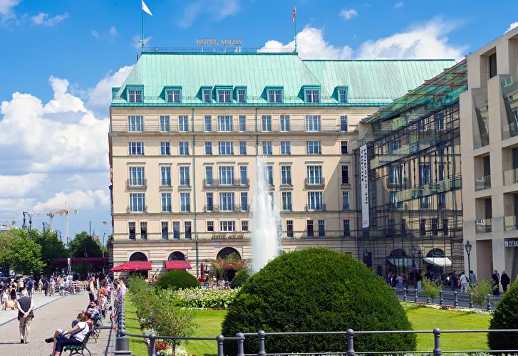 Hotel Adlon Kempinski Berlin (Residence Wing 4) — photo 1