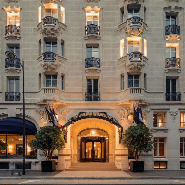 Hotel Lutetia, The Set Collection