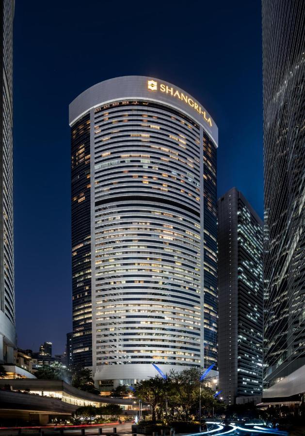 Island Shangri-La, Hong Kong — photo 1