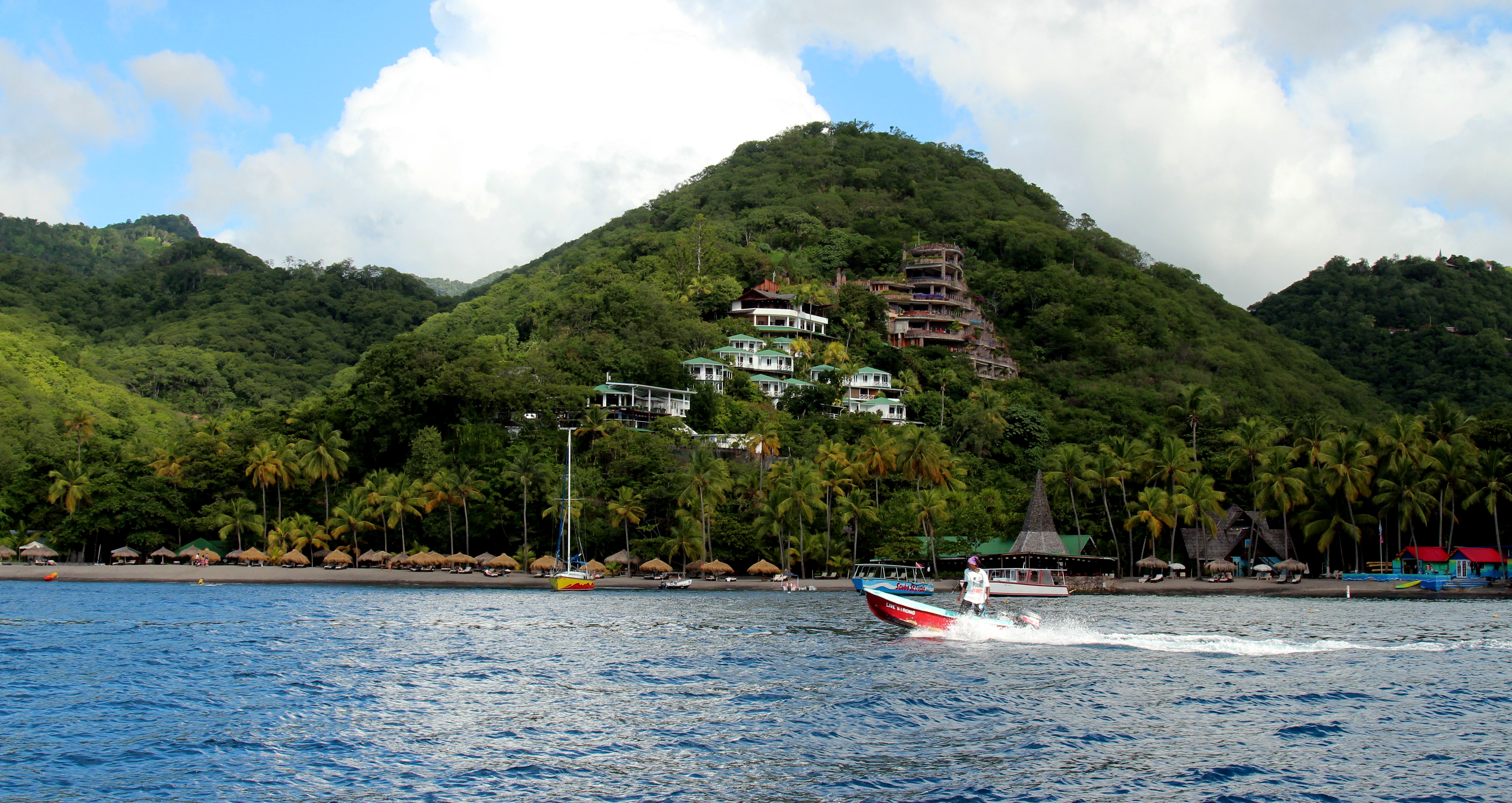 Jade Mountain Resort