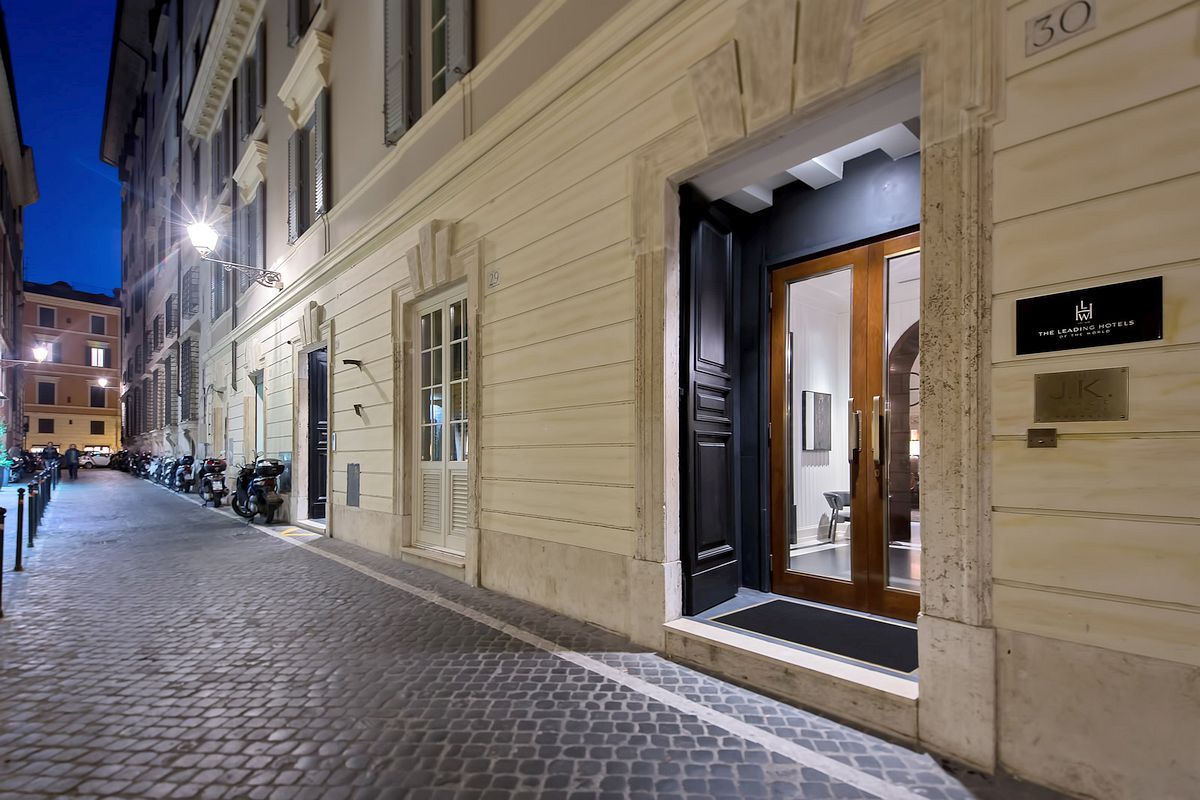 jk-place-roma — gallery-1