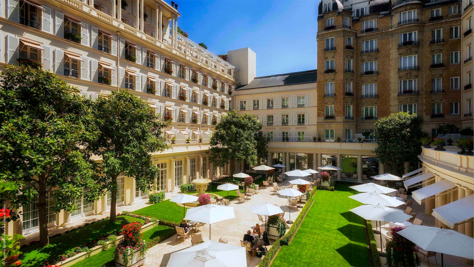 Le Bristol Paris, Oetker Collection — photo 1