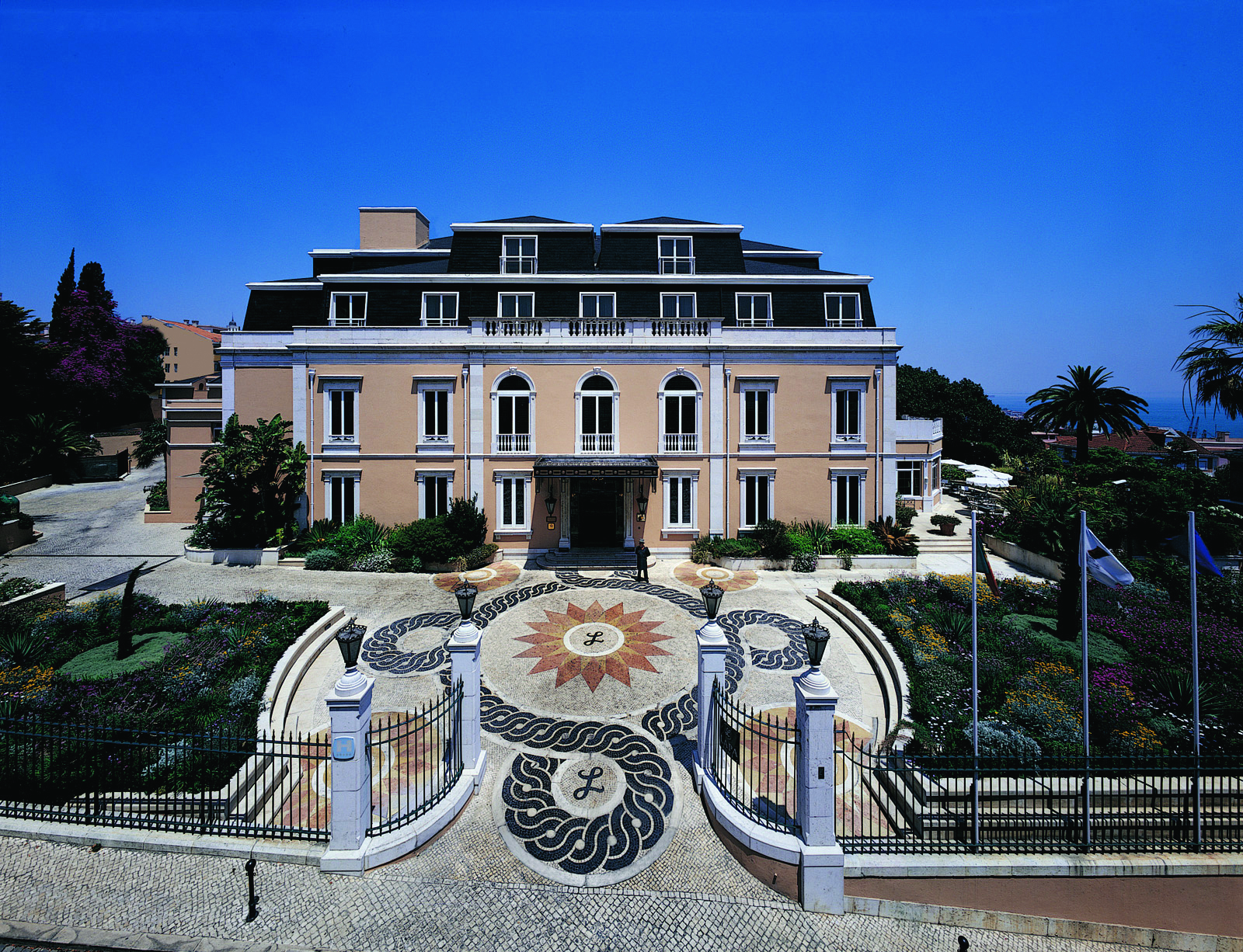 Olissippo Lapa Palace Lisbon (Residence Wing 2) — photo 1
