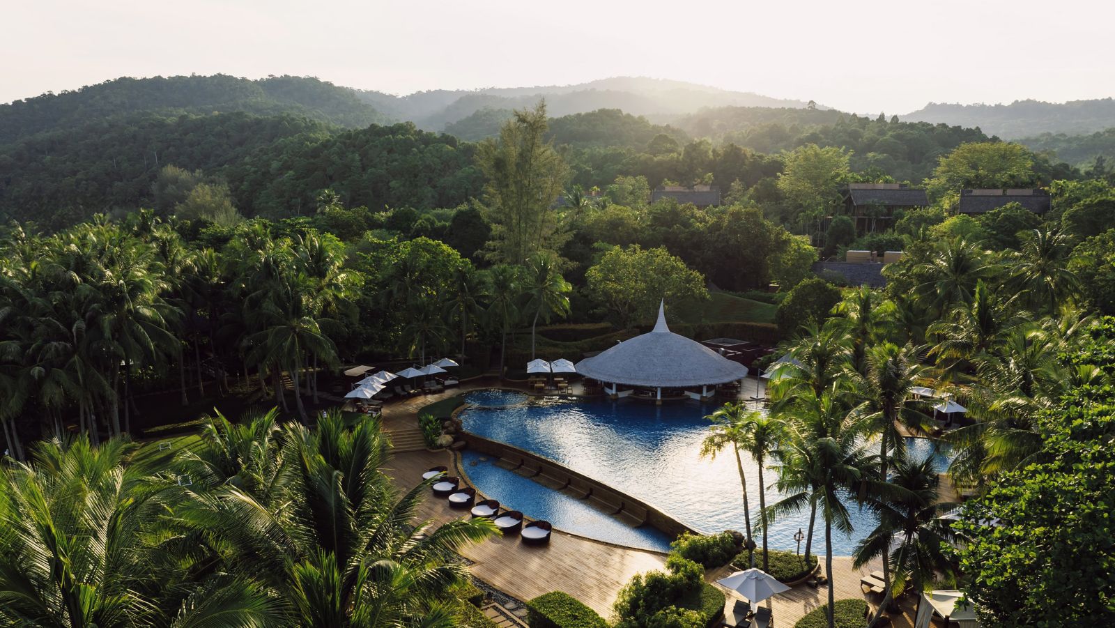 phulay-bay-ritz-carlton-reserve — gallery-1