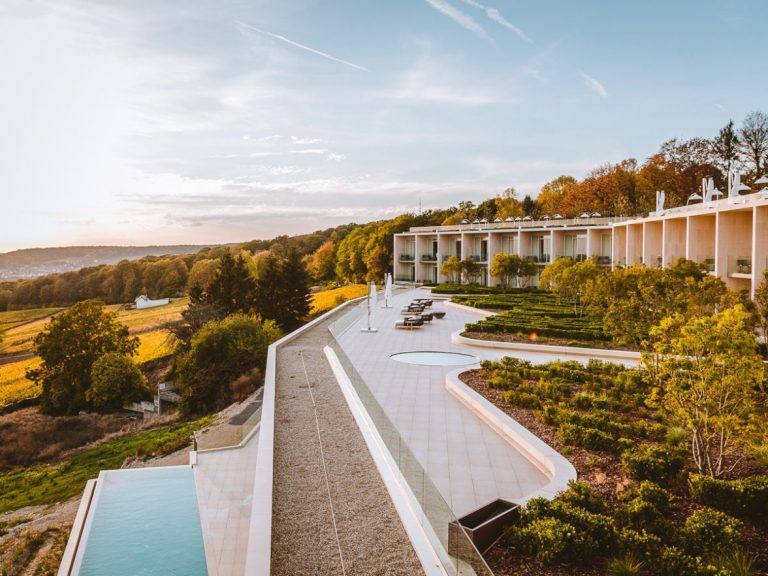 Royal Champagne Hotel and Spa