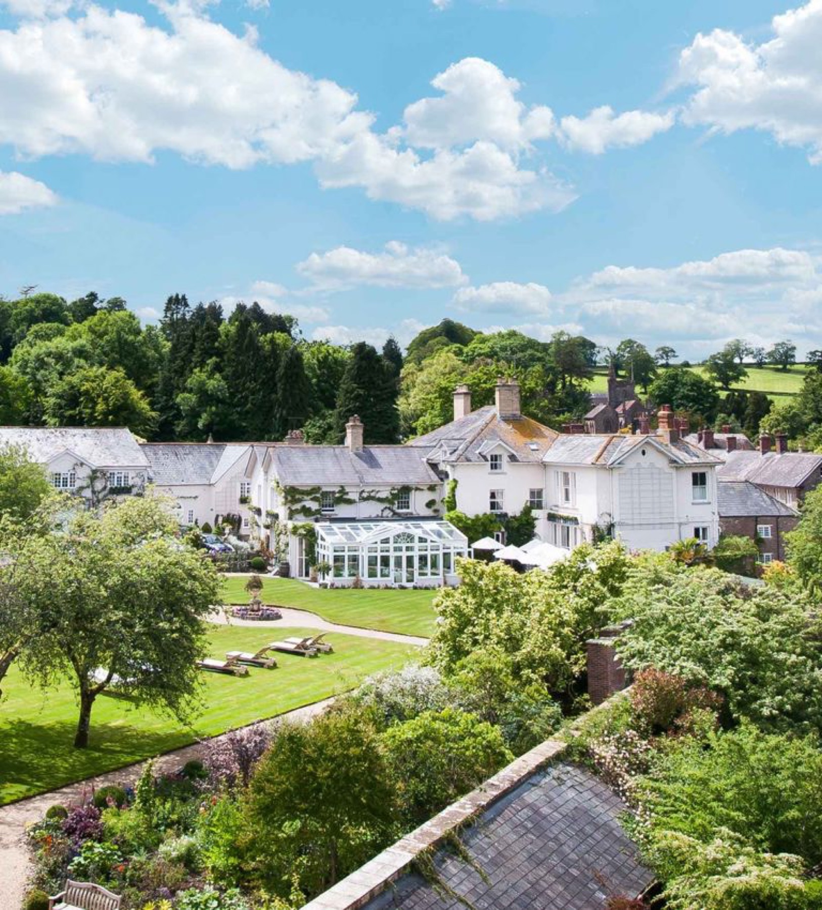 Summer Lodge Country House Hotel & Restaurant