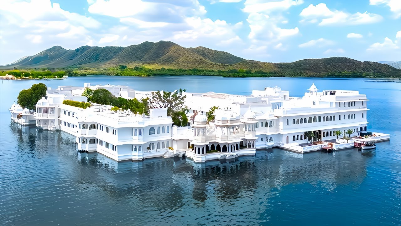 Taj Lake Palace, Udaipur — photo 3