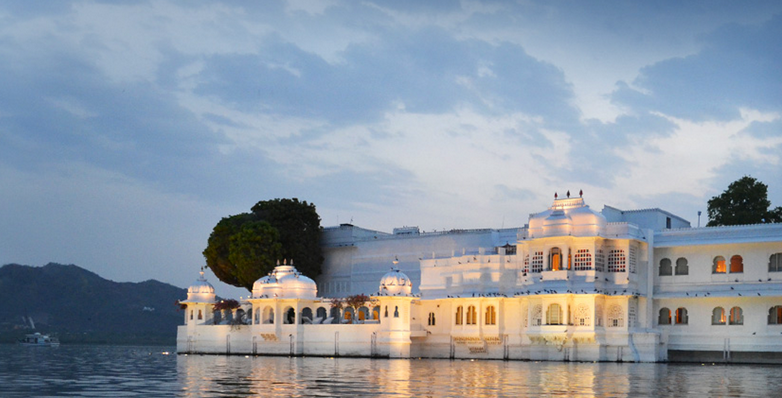 Taj Lake Palace, Udaipur — photo 4