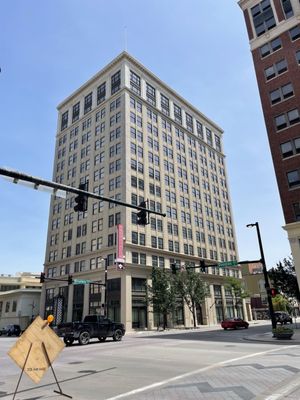 The Ambassador Hotel Wichita, Autograph Collection — photo 4