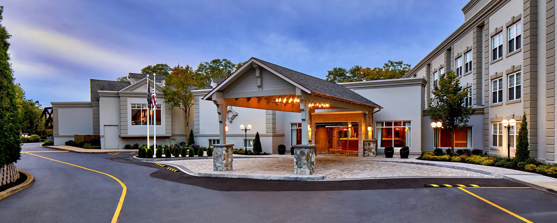 The Del Monte Lodge Renaissance Rochester Hotel & Spa