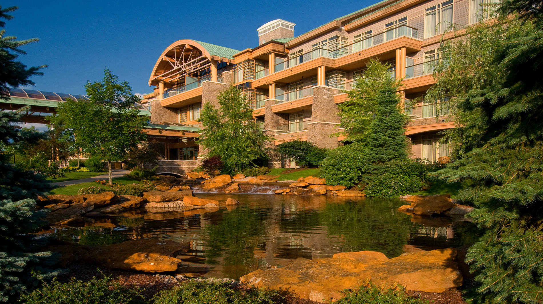 The Lodge at Turning Stone Resort — photo 1