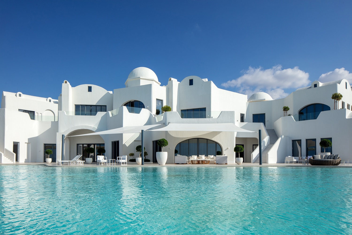 Anantara Santorini Abu Dhabi Retreat — photo 1