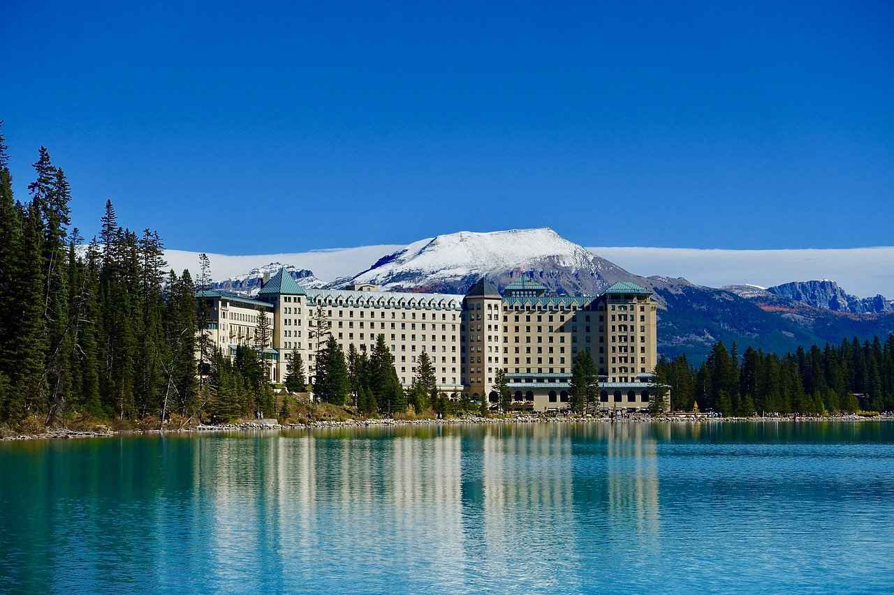 Fairmont Chateau Lake Louise Glacial — photo 3