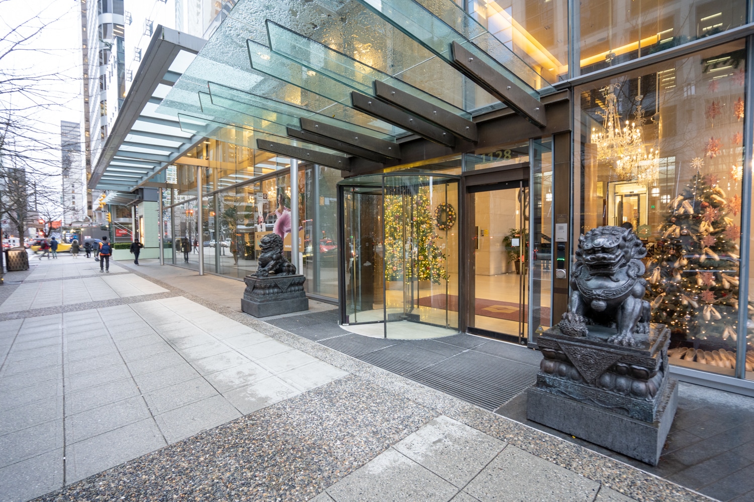 Shangri-La Vancouver — photo 2