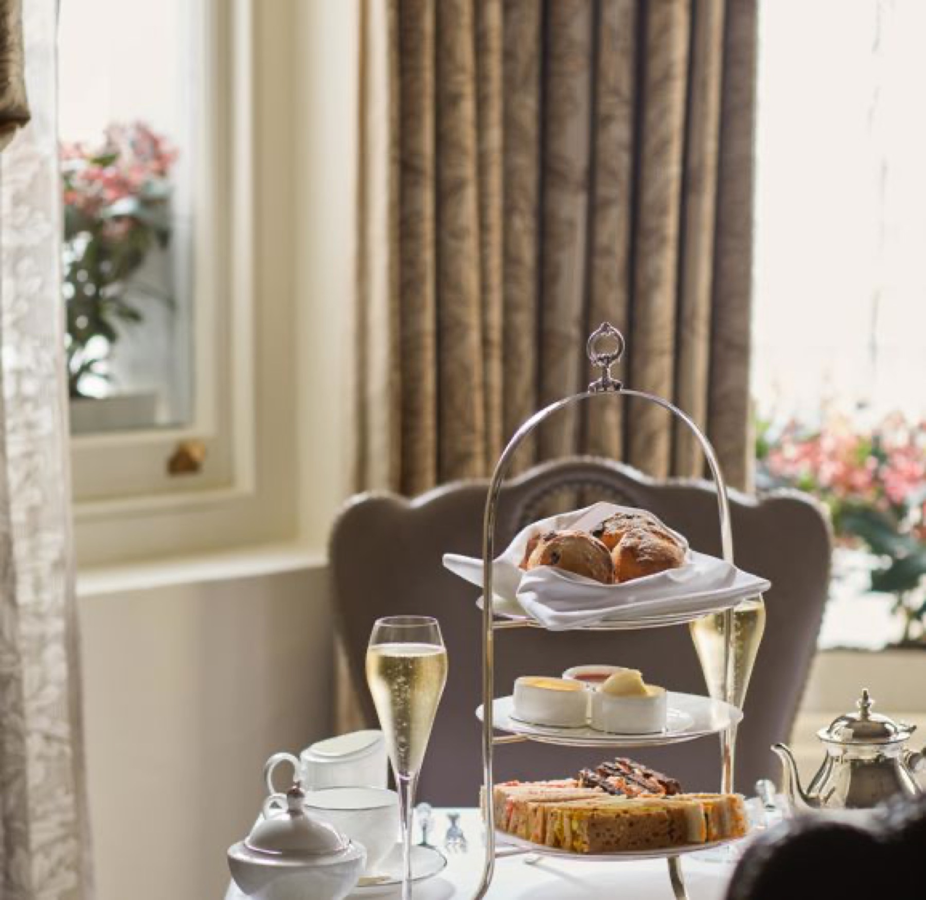 the-egerton-house-hotel-london — gallery-5