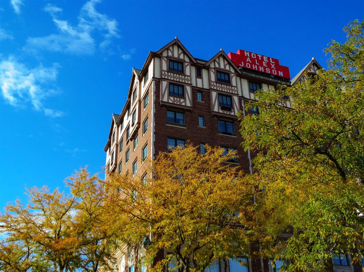 The Hotel Alex Johnson, Curio Collection — photo 3