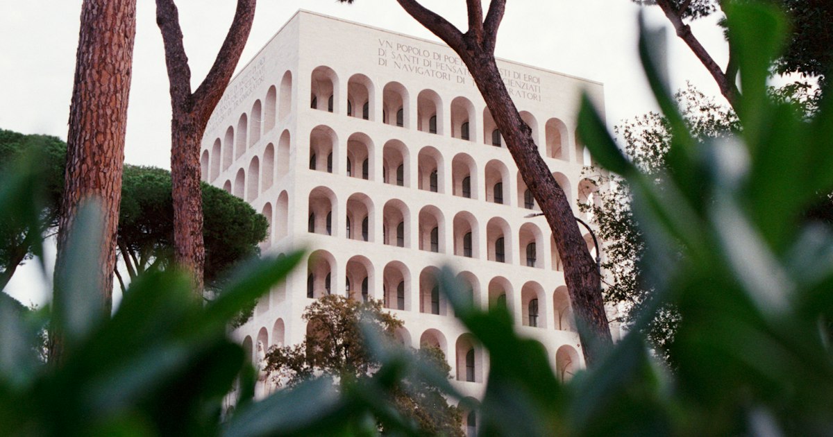 Experimental Roma Opens October 10 Off Via Veneto With a Suspended Pool